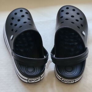 NWT Black Slip-On Clogs, Water Shoes, Big Boys, US Size 8 -8.5